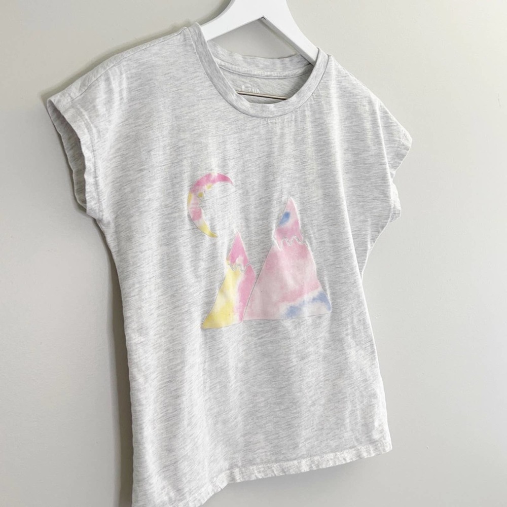 ZYIA Activewear Mountain and Moon T-Shirt (Size XS) - Picture 3 of 4